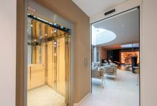 Hotel Chrys - Fahrstuhl Wellnessbereich